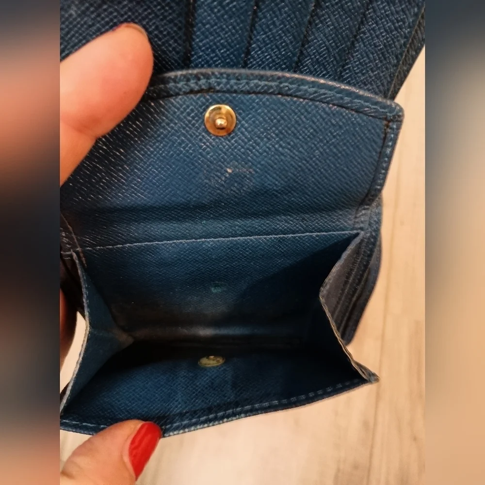 Louis Vuitton Blue Epi Leather Bifold Billfold Wallet / Snap Closure